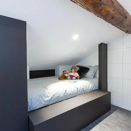 L'enclos De Ribains Guest house *